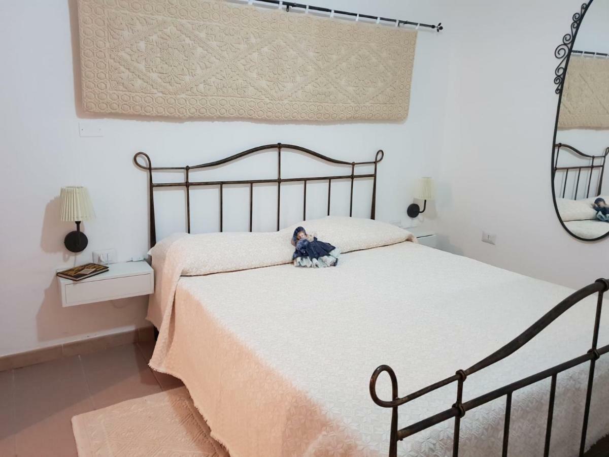 Red Ginger Apartment Ористано Екстериор снимка