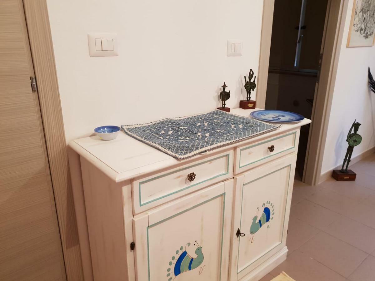 Red Ginger Apartment Ористано Екстериор снимка