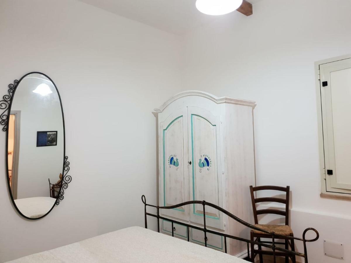 Red Ginger Apartment Ористано Екстериор снимка