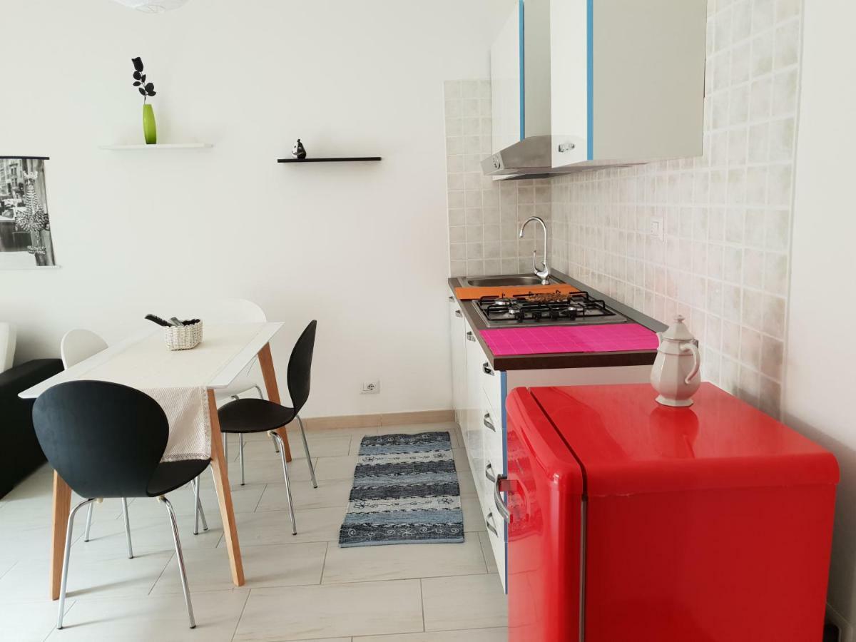 Red Ginger Apartment Ористано Екстериор снимка